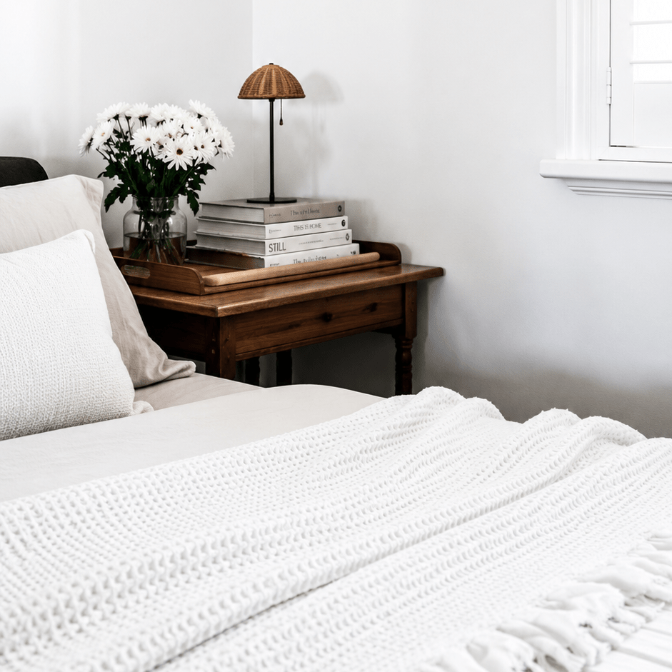 Organic Cotton Throw - White -Mama and Tochter- Nest & Bird