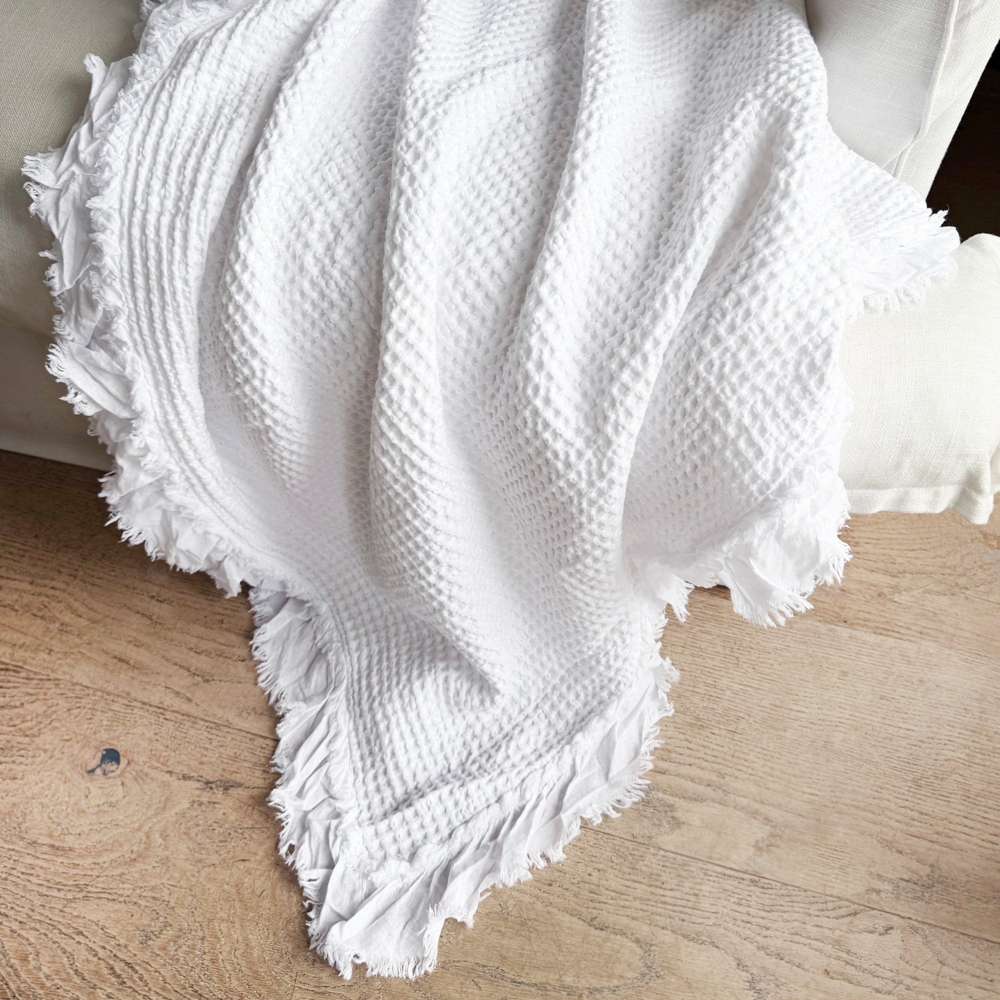 Organic Cotton Waffle Throw - White - Mama and Tochter - Nest & Bird