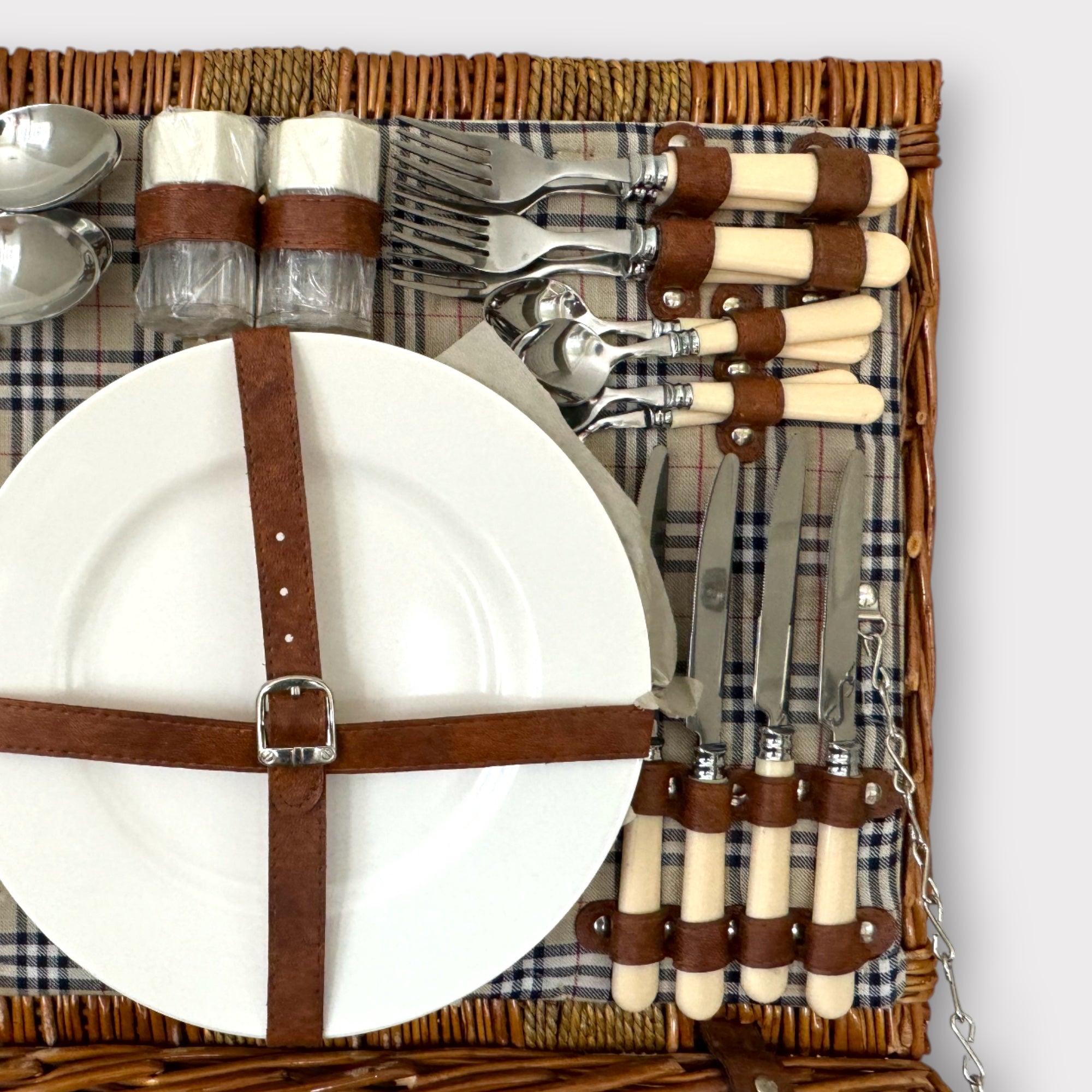 Vintage Picnic Basket - Nest & Bird - Nest & Bird