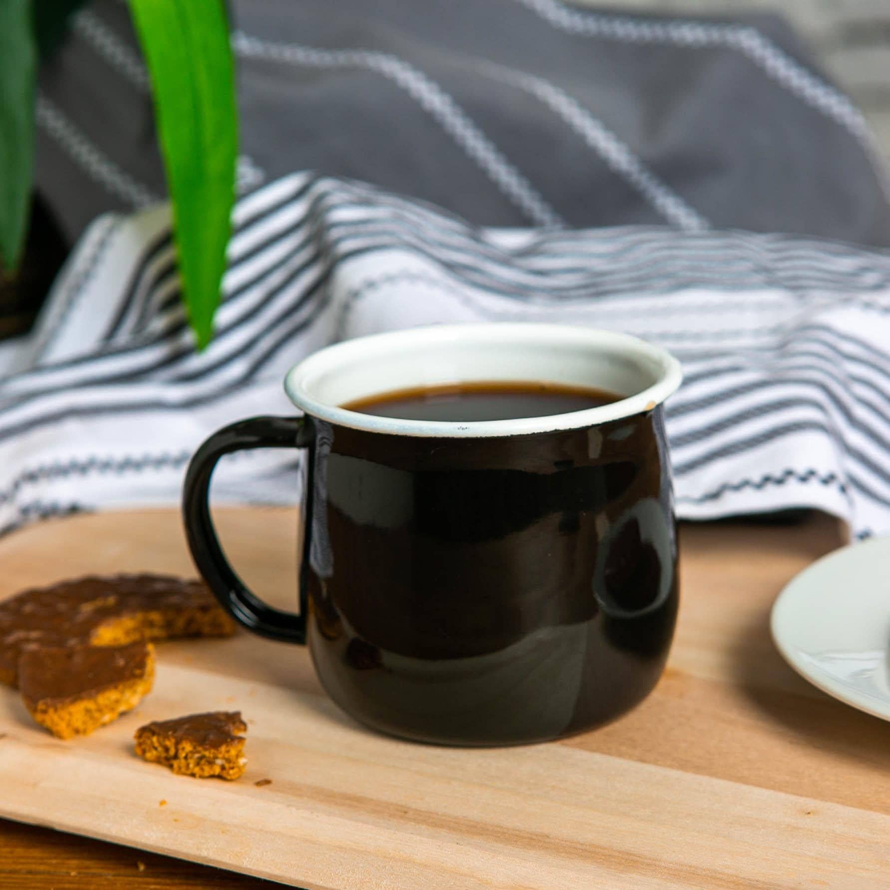 Black Enamel Belly Mug - Rinkit Pty Ltd - Nest & Bird