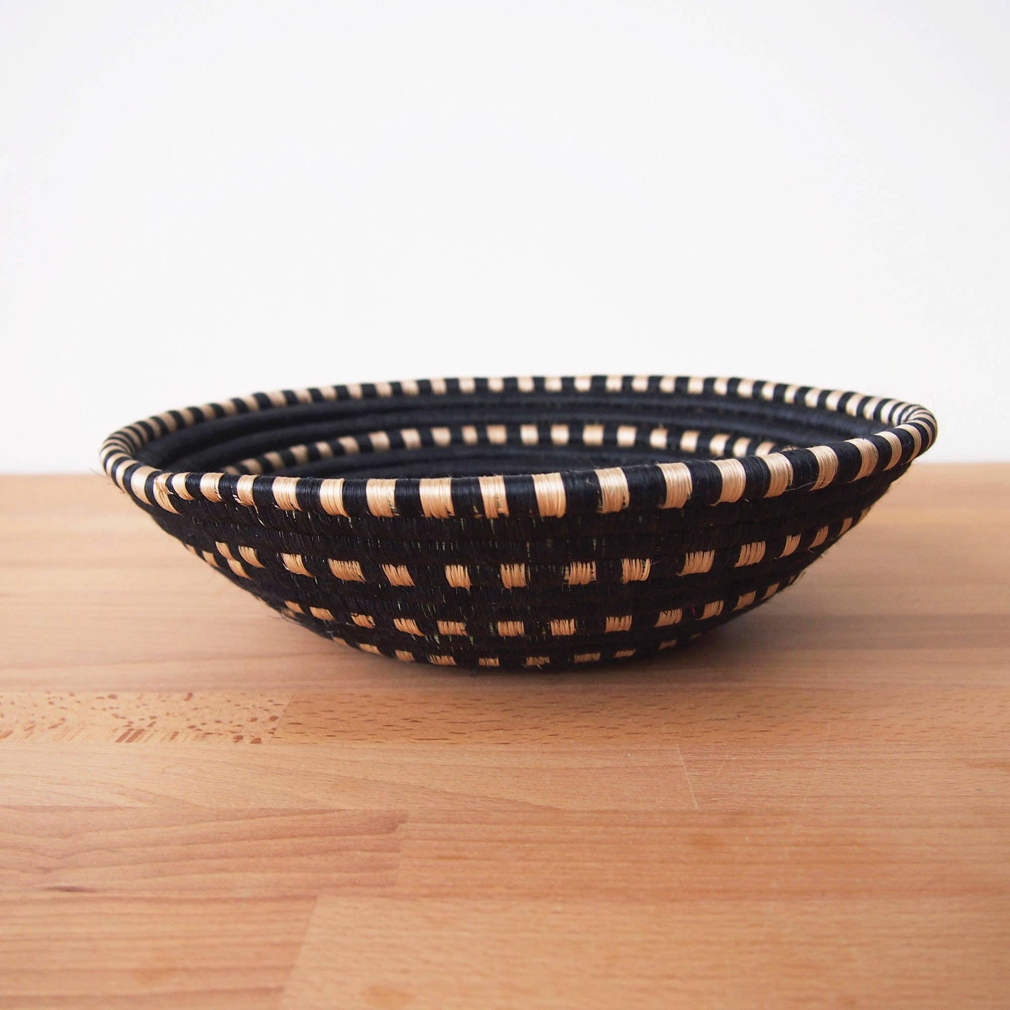 Butamwa Bowl - Amsha - Nest & Bird