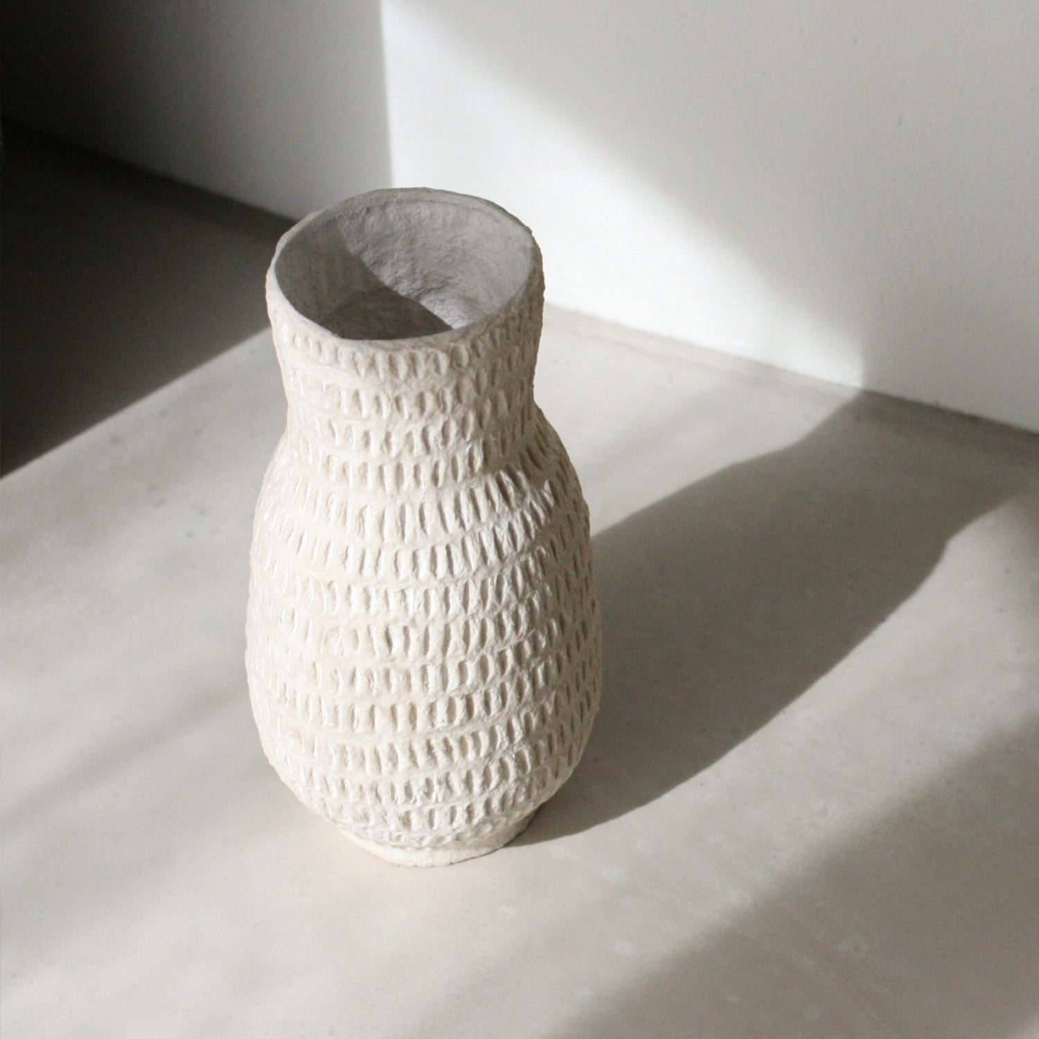 Cotton Stone Vase Long Stem - Eggshell - Matteurs - Nest & Bird