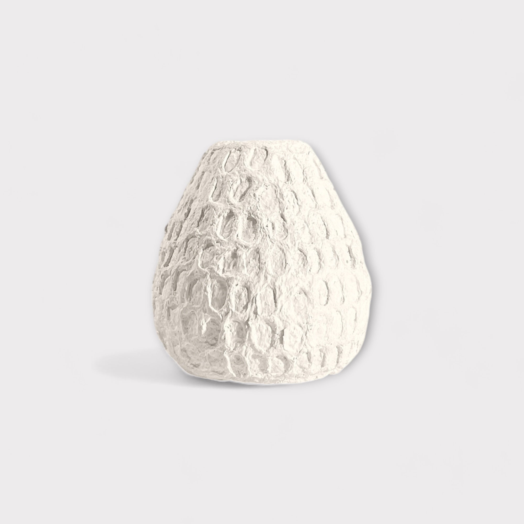 Cotton Stone Vase Petite Tear - Leaf - Eggshell - Matteurs - Nest & Bird