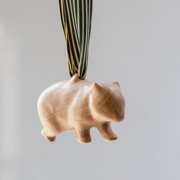 Joey Wombat Sculpture | Natural Beech Wood -Nest & Bird- Nest & Bird
